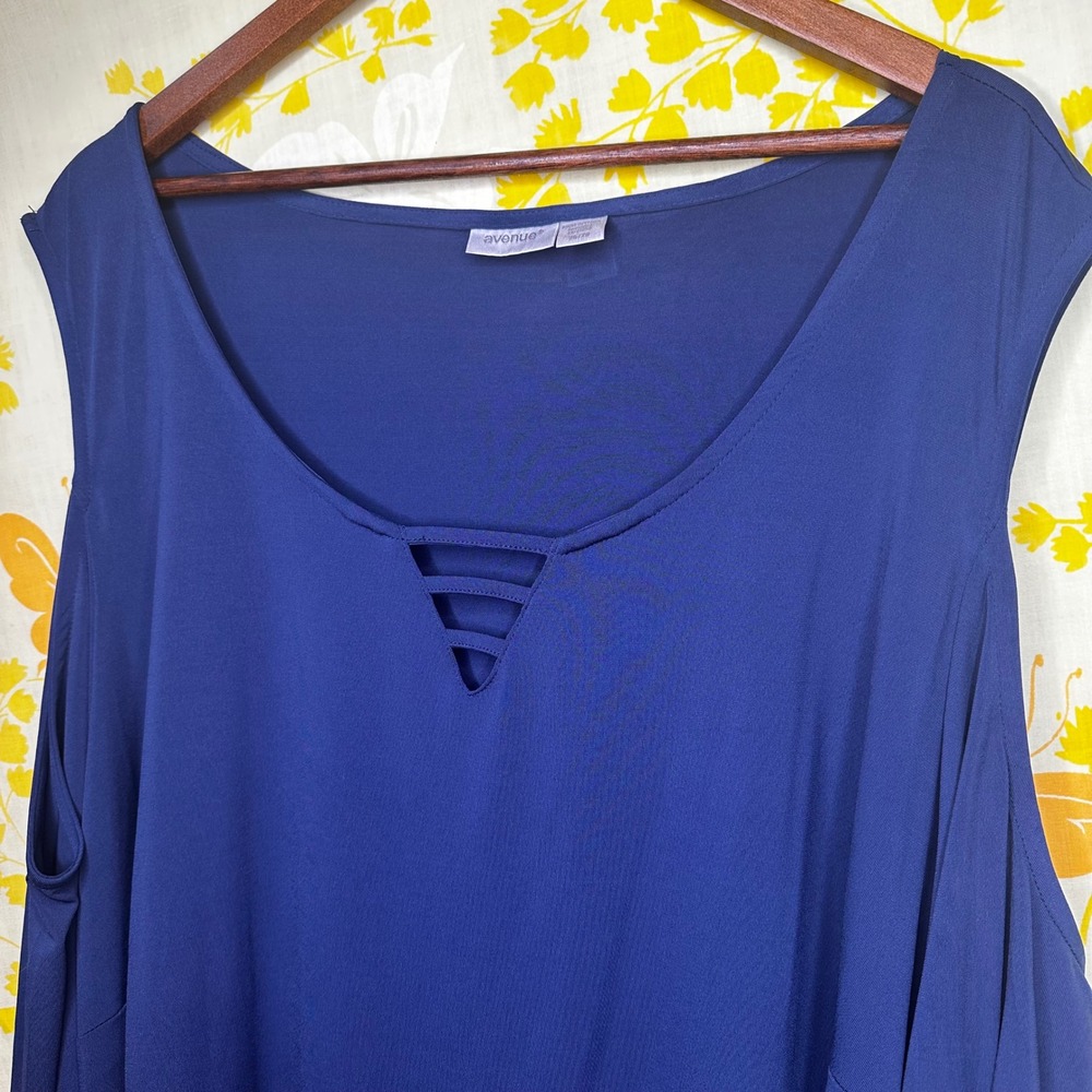 Avenue Womens 2X Blue Cold Shoulder Tunic Top Lattice Neck 3/4 Sleeve Blouse - Picture 2 of 9